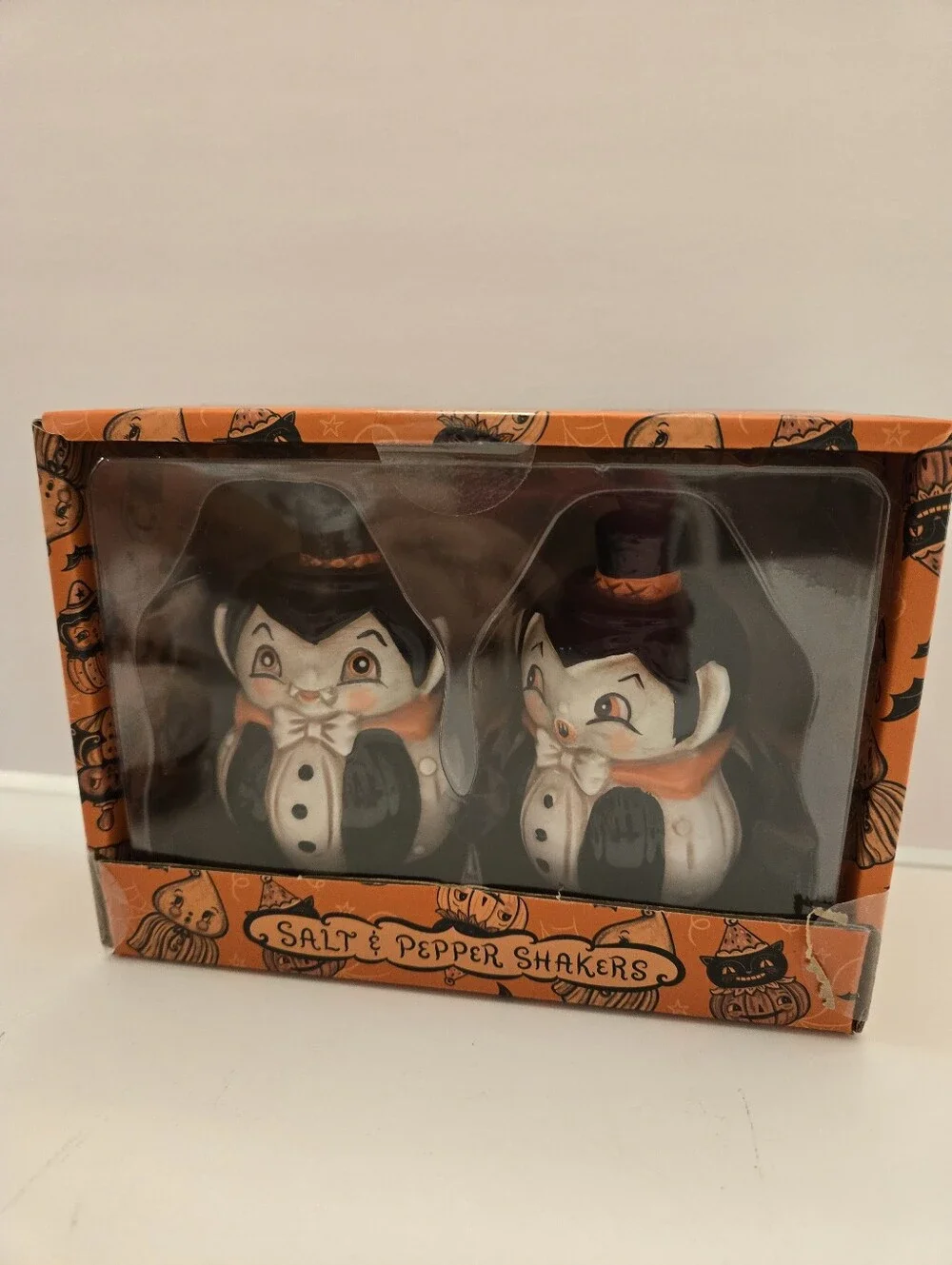 Johanna Parker Vintage-Style Vampire Halloween Salt & Pepper Shaker Set